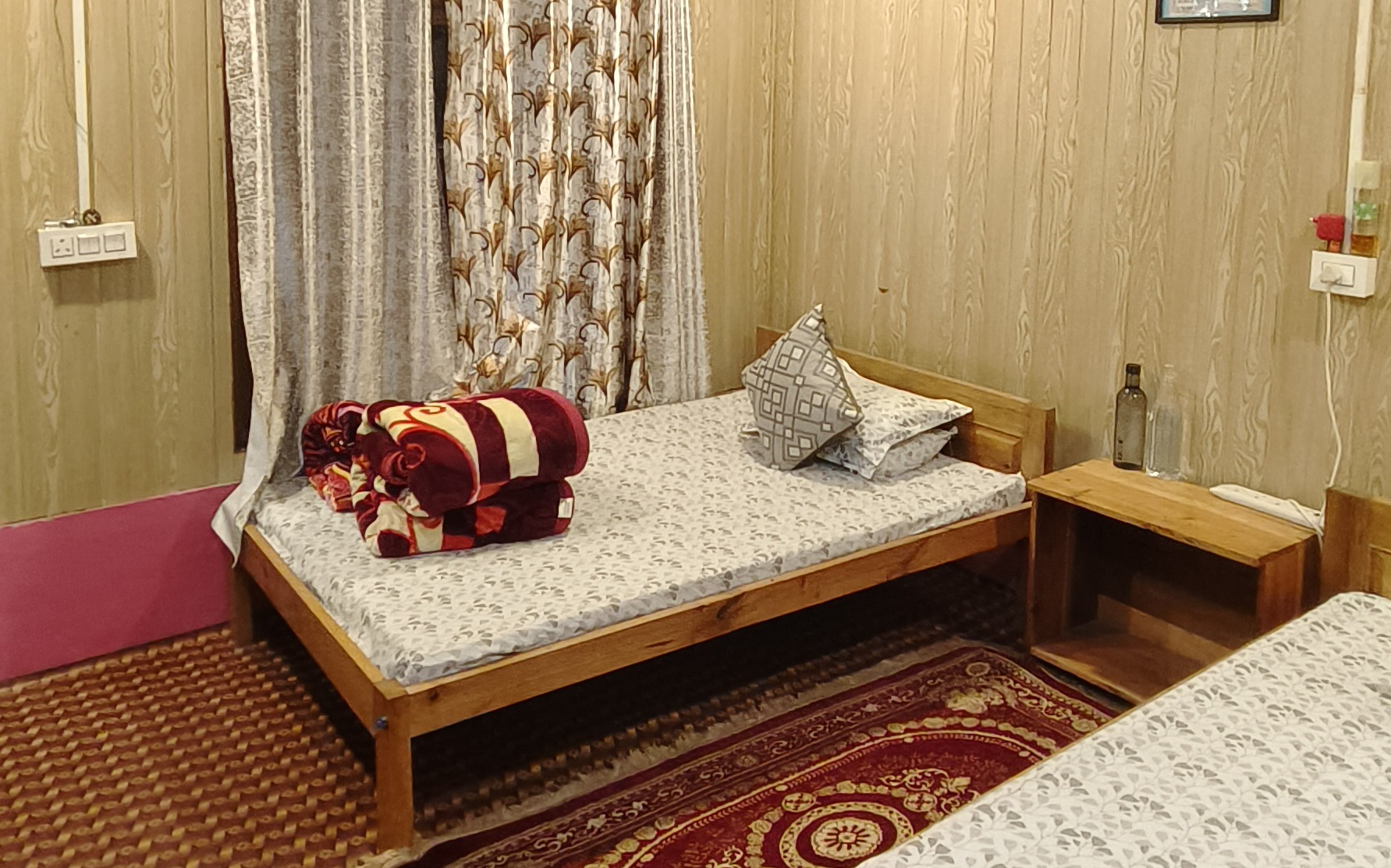 Mountain View Room